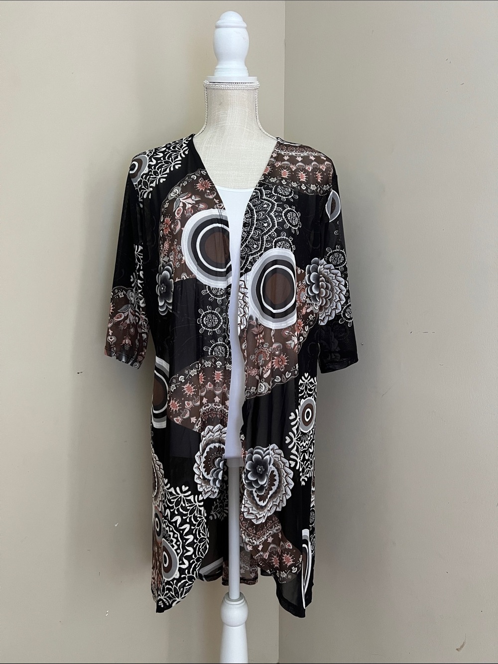 Black Floral Pattern Open- Front Women’s Cardigan Size: M